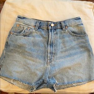 BDG High Waisted Girlfriend Short- Light Blue Wash